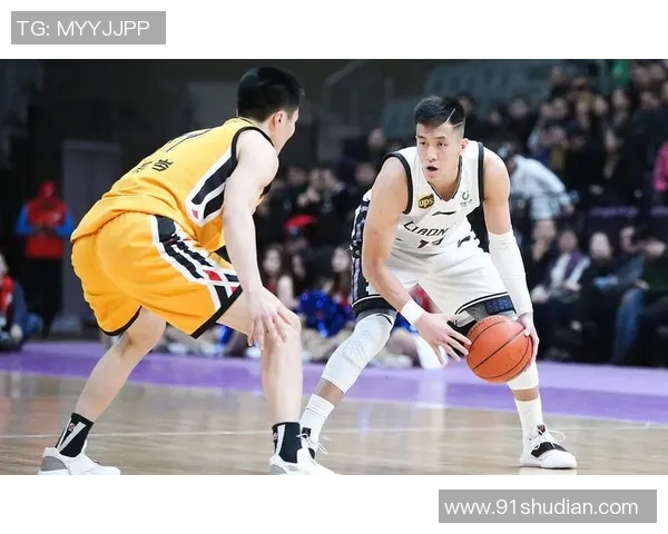 南京篮球队强势领跑精英赛积分榜以52分稳居第一位置